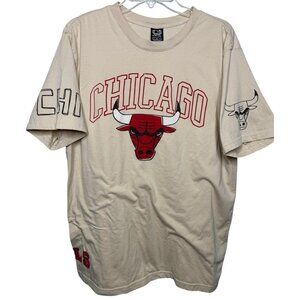 Ultra Game NBA Chicago Bulls XL Shirt Beige Graphic Logo Tee Streetwear